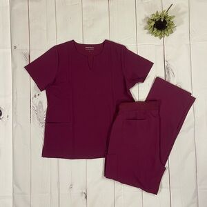 Mandala Women’s Scrub Set, Burgundy/ Wine size L New